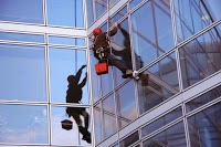 Commercial Window Cleaner Bedford   laddersfree 974582 Image 3