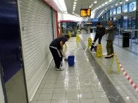 Hull cleaning services and supplies 988052 Image 0