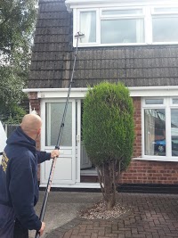 HIGH DEFINITION WINDOW CLEANING 961978 Image 1