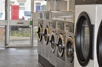 HR DRY CLEANING LAUNDERETTE 959188 Image 3