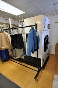 Quality Dry Cleaners 976299 Image 0