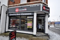 Quality Dry Cleaners 976299 Image 1